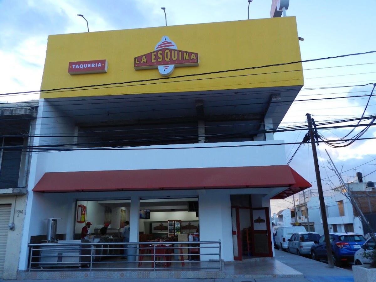 Taqueria La Esquina